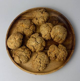 Ovseni cookie s bijelom čokoladom