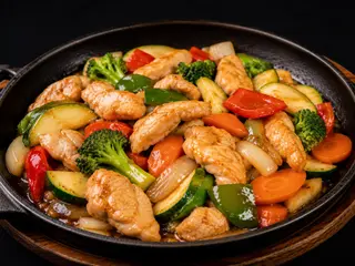 88. Pollo con verdure al tegamino