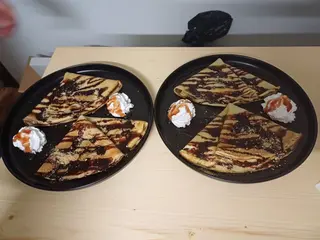 Palačinke sa eurokremom i keksom