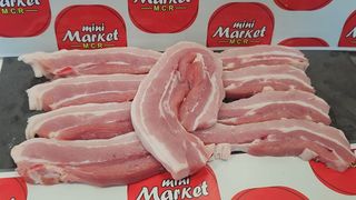 Pancetta di maiale per arrostire