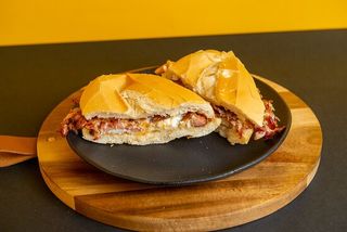 Pão com Ovo e Bacon