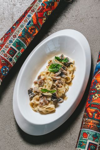 Фетучини с курицей и грибами (360г)