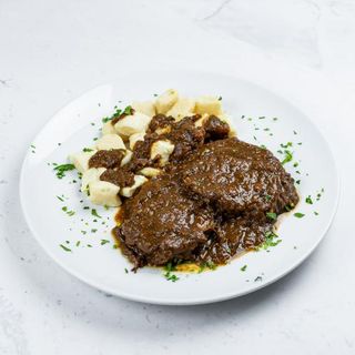 Pašticada s njokima