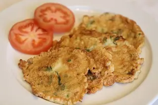 Pataniscas de Bacalhau (1/2 Dose para 1 Pessoa)