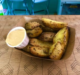 Patate e salsa rossa (vegan/gluten free)