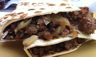 Piadina componibile con salsiccia