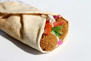 Piadina falafel vegetariano