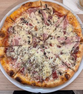 Pizza Capricciosa 550g