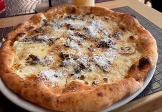 Pizza sa pečurkama 490g