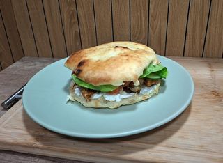 Belo meso u domaćoj lepinji