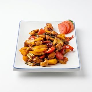 Chilli Chicken with Cashewnurs