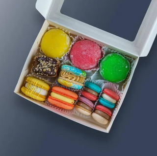 Подарочный бокс (3 Моти, 4 Макаронс, 4 мини Макаронс)