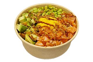 Ciotola di riso con proteine o verdure