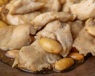 192 Pollo alle mandorle