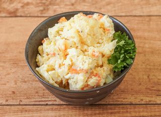 Japanska krompir salata (Japanese Potato Salad)