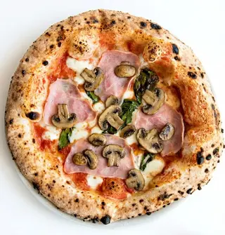 Cotto e funghi