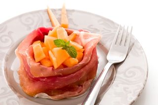 Crudo e melone
