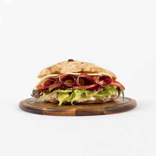 Puccia con capocollo