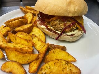 Pulled pork burger