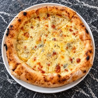 Pizza Quatro formaggi