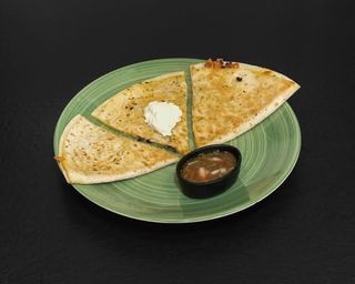Quesadilla de Carne Picada