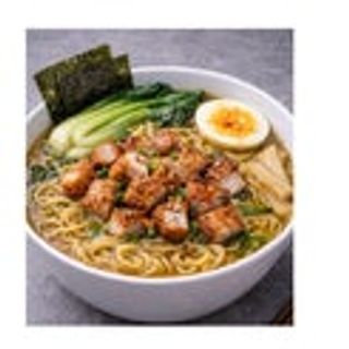 Ramen in brodo sgropiccante con maiale
