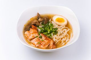 Рамен с курицей (400г)