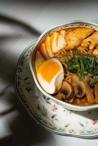 Рамен с курицей (400г)