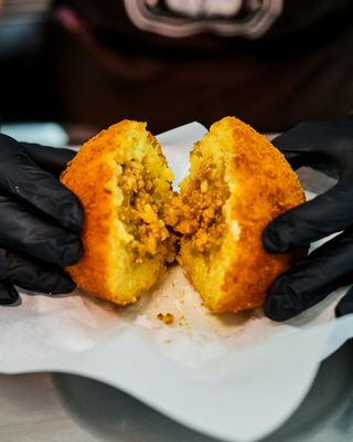 Arancina carne o burro 