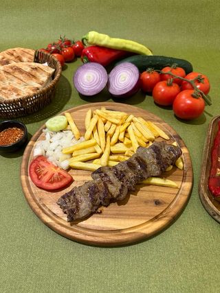 Ražnjići pola porcije