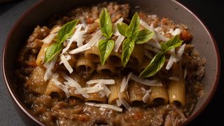 Rigatoni alla genovese