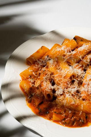 Ригатони болоньез (330г)