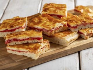 Ripieno con pomodoro e mozzarella