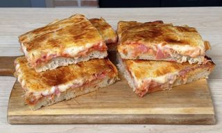 Ripieno con ricotta e salumi