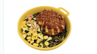 Riso con cotoletta di pollo e alghe nori