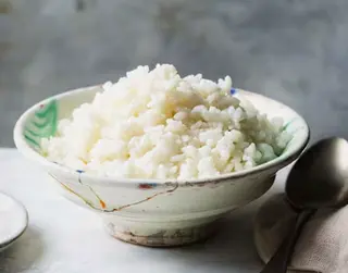 16 Riso bianco al vapore