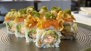 Sake flower roll