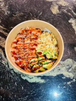 C4. Sakè pokè