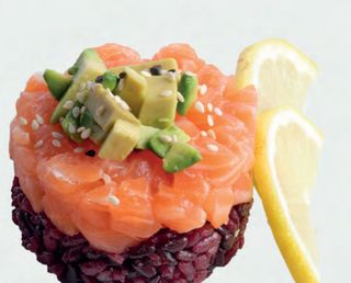 126.Sake tartare cirashi black