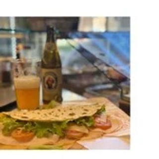 14 - Salame spagnola, pecorino, salsa di rucola e grana