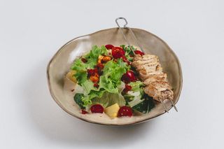 Салат с курицей (350г)