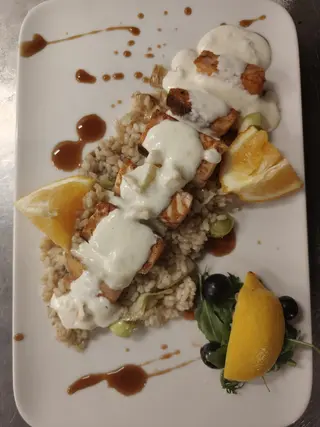 Salata sa lososom