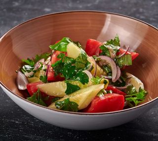 Salata od svežeg povrća 240g