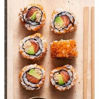 Salmon California roll