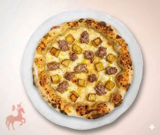 Salsiccia patate e provola
