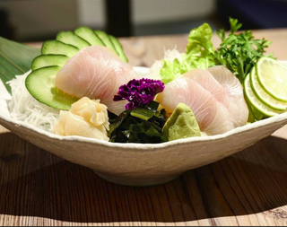 Sashimi di ricciola 6 pezzi