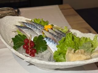 Sashimi di sgombro marinato 7 pezzi