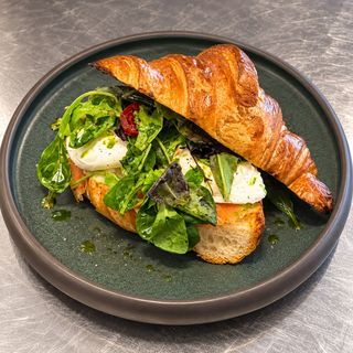 Scandi croissant