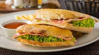 Sendvič sa piletinom 450g