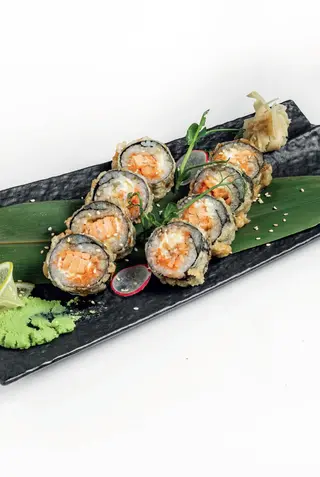 Сяке чиз ролл (270г)